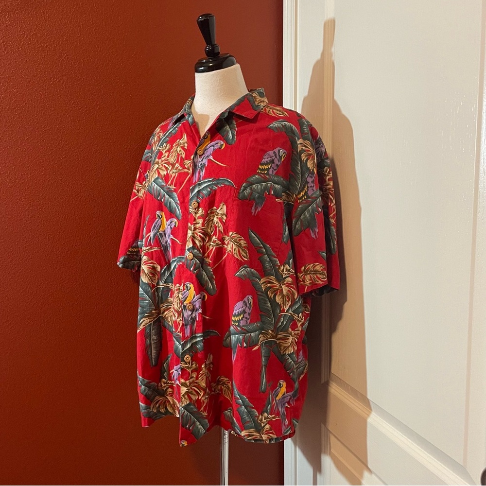 Paradise Found Men’s‎ Hawaiian Aloha Magnum PI Tom Sellek Camp Button Up Shirt